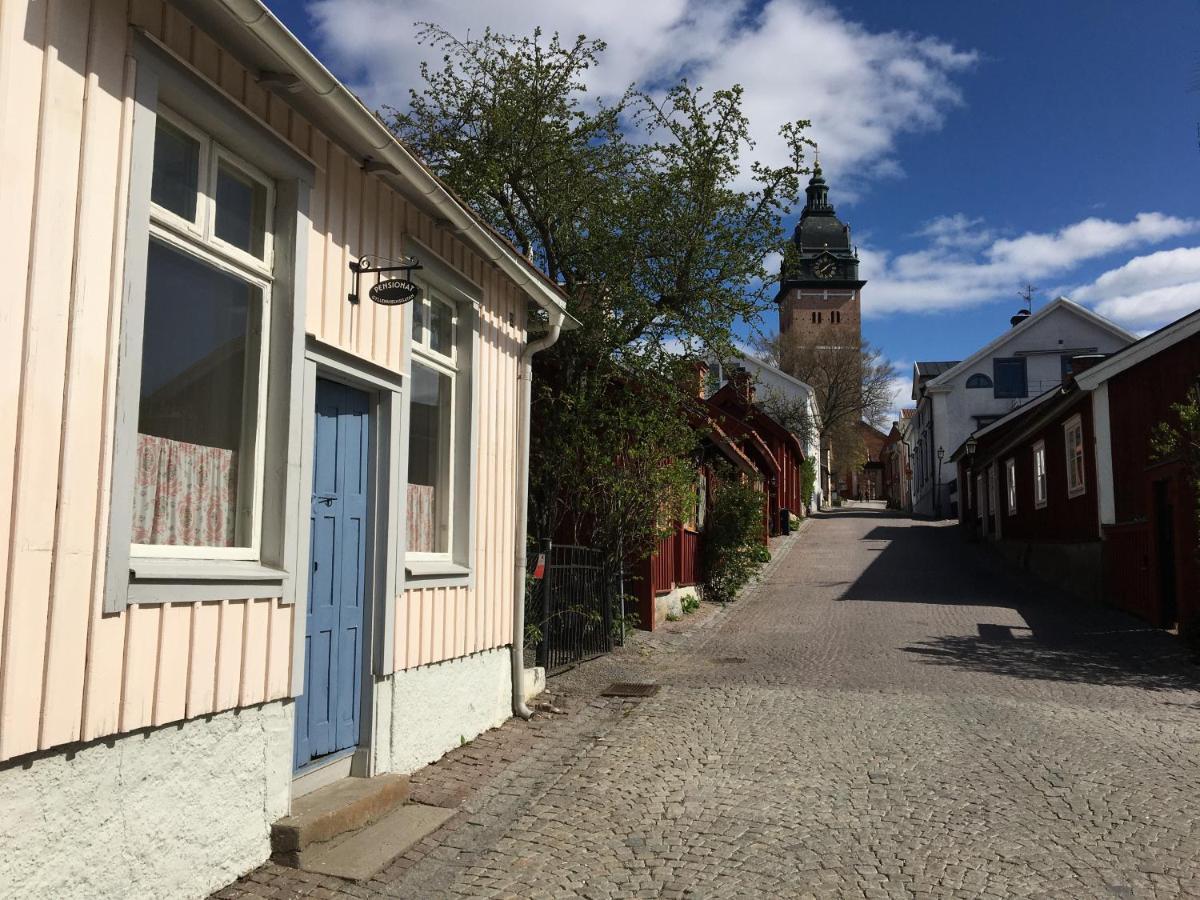 Gyllenhjelmsgatan 2*