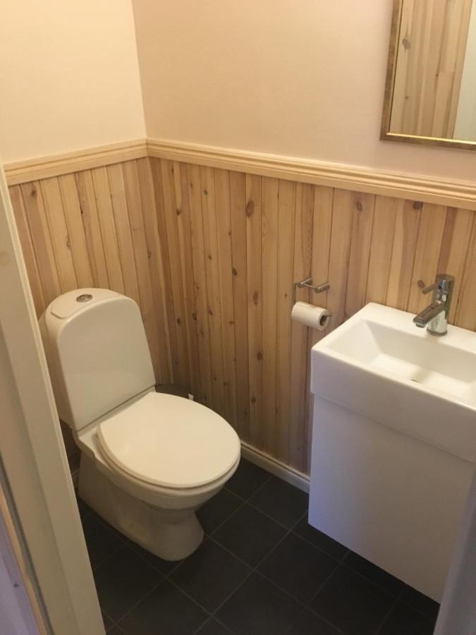 Gyllenhjelmsgatan 2*